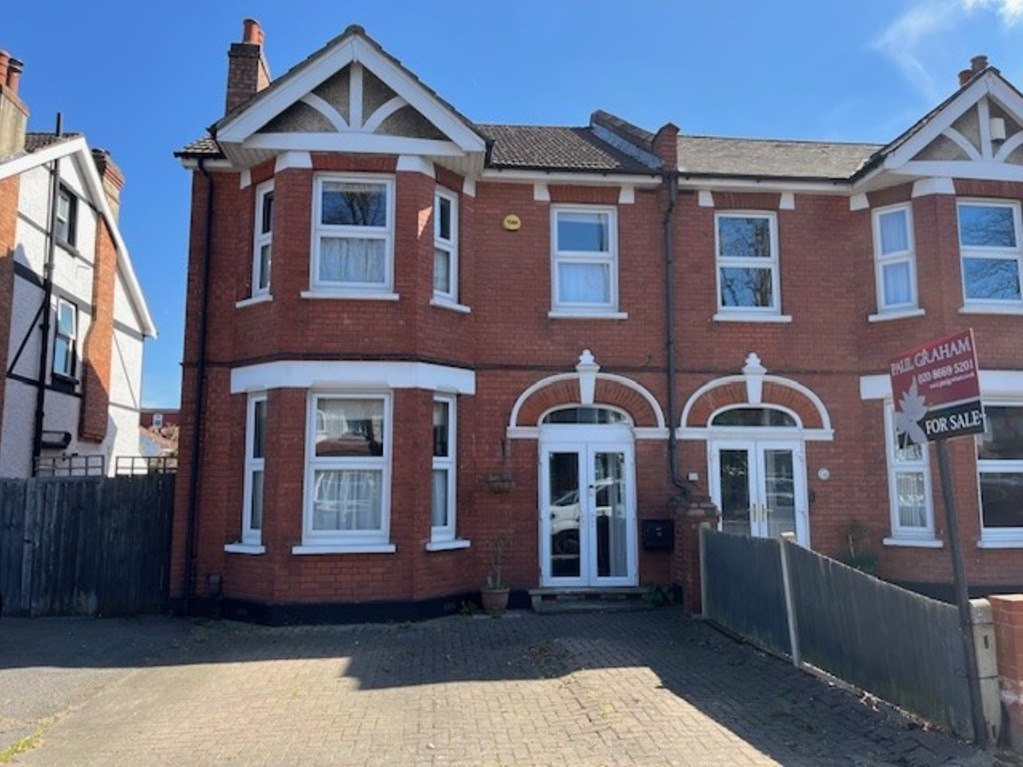 Surrey Estate Agents | Paul Graham