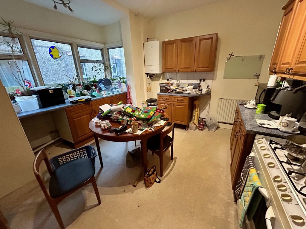 Property in Hillside Gardens, Wallington, SM6 9NX