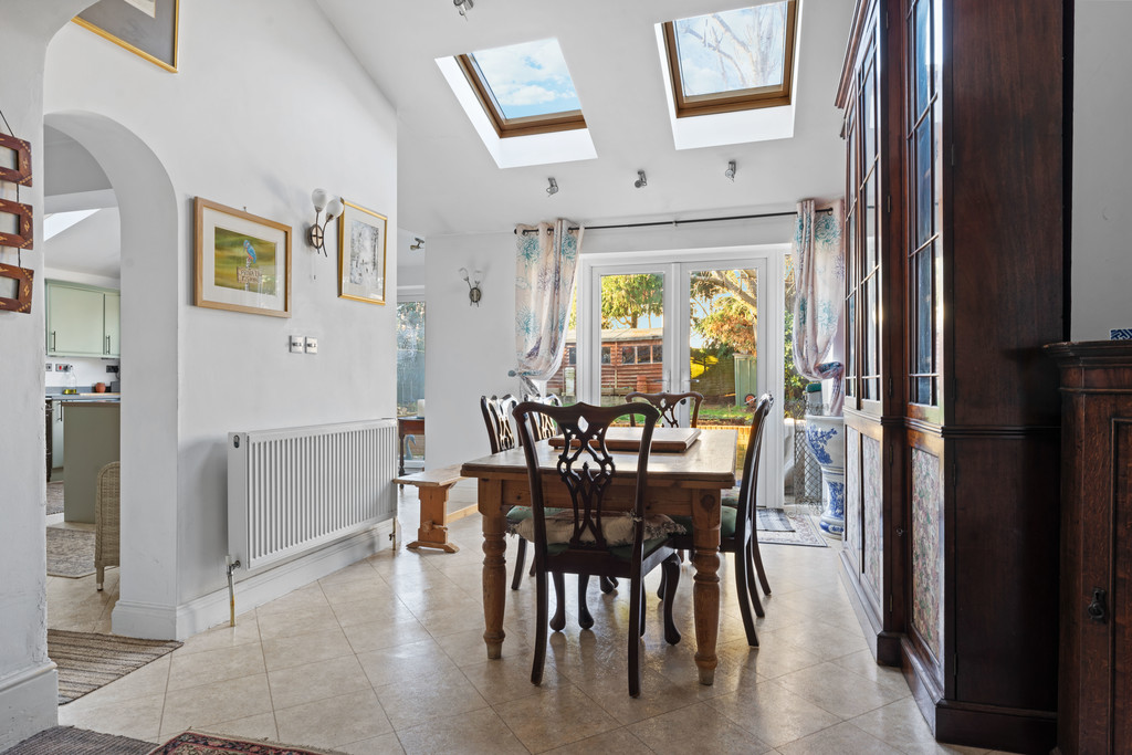 Property in Sandy Lane South, Wallington, Surrey, SM6 9RQ