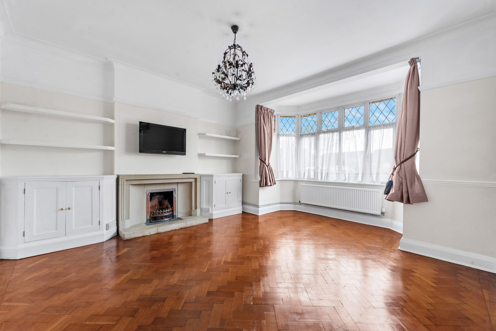 Property in Foresters Drive, Wallington, Surrey, SM6 9LE