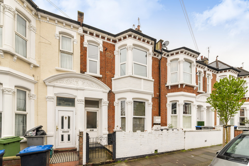 Property in Burns Road, Harlesden, London, NW10 4DY