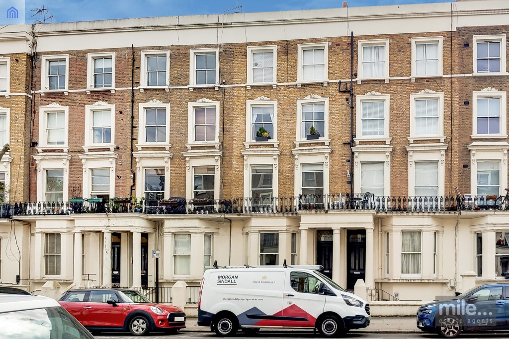 Property in Warwick Avenue, Maida Vale, London, W9 2PP