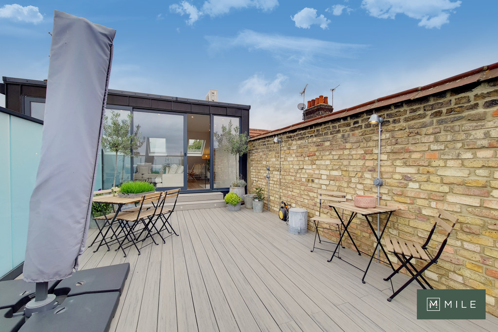 Property in Lushington Road, London, NW10 5UX