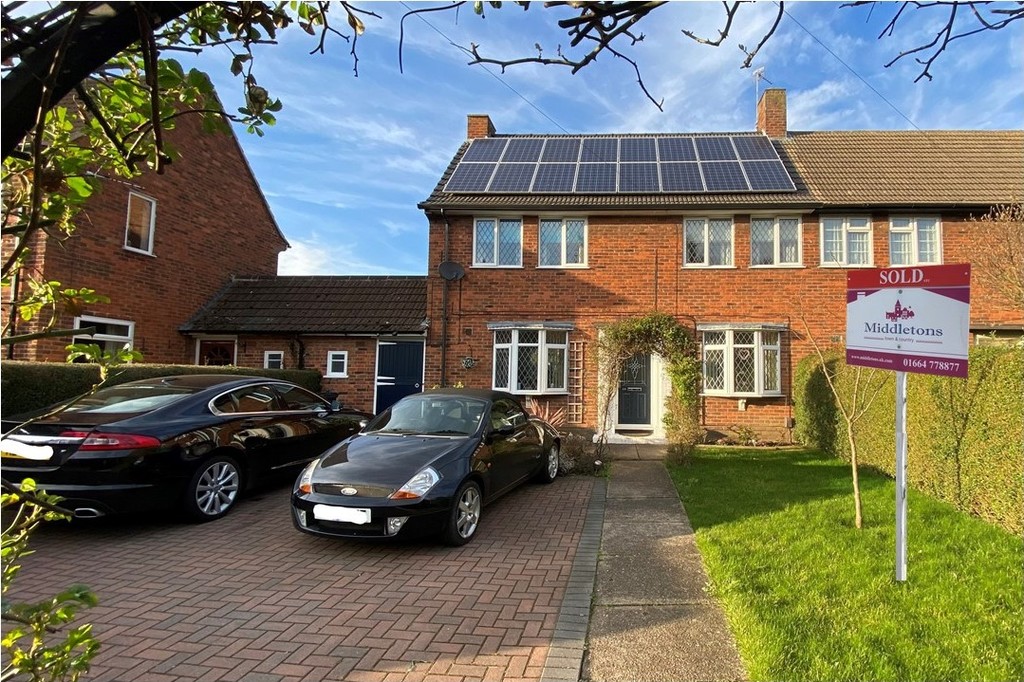 Property in Asfordby Road, Melton Mowbray, LE13 0HR