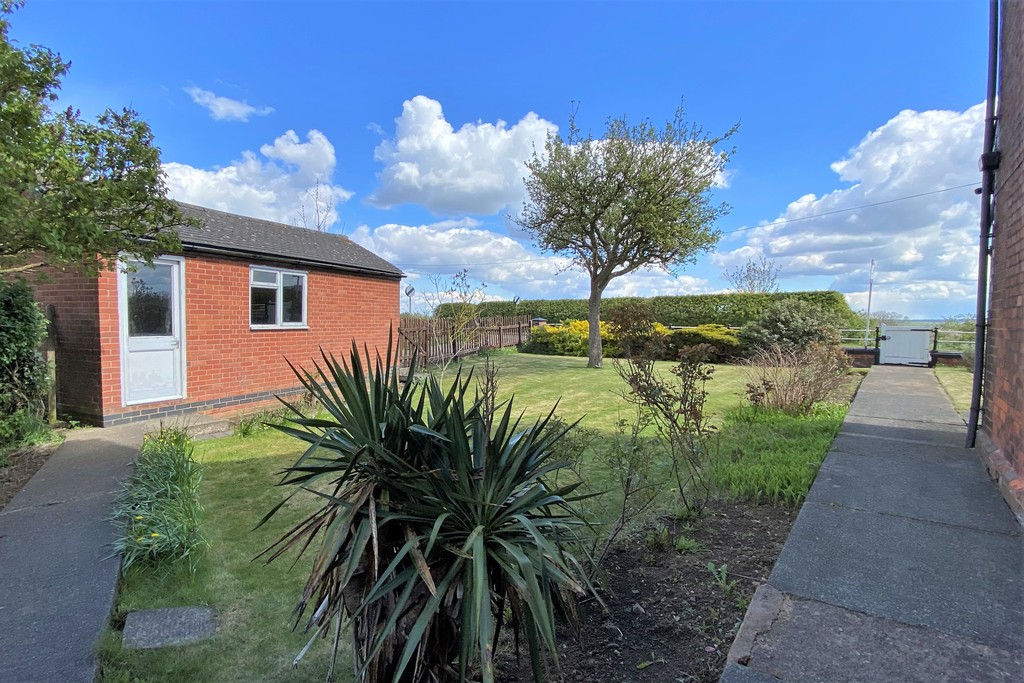 Property in Welby Road, Asfordby Hill, Melton Mowbray, LE14 3RD