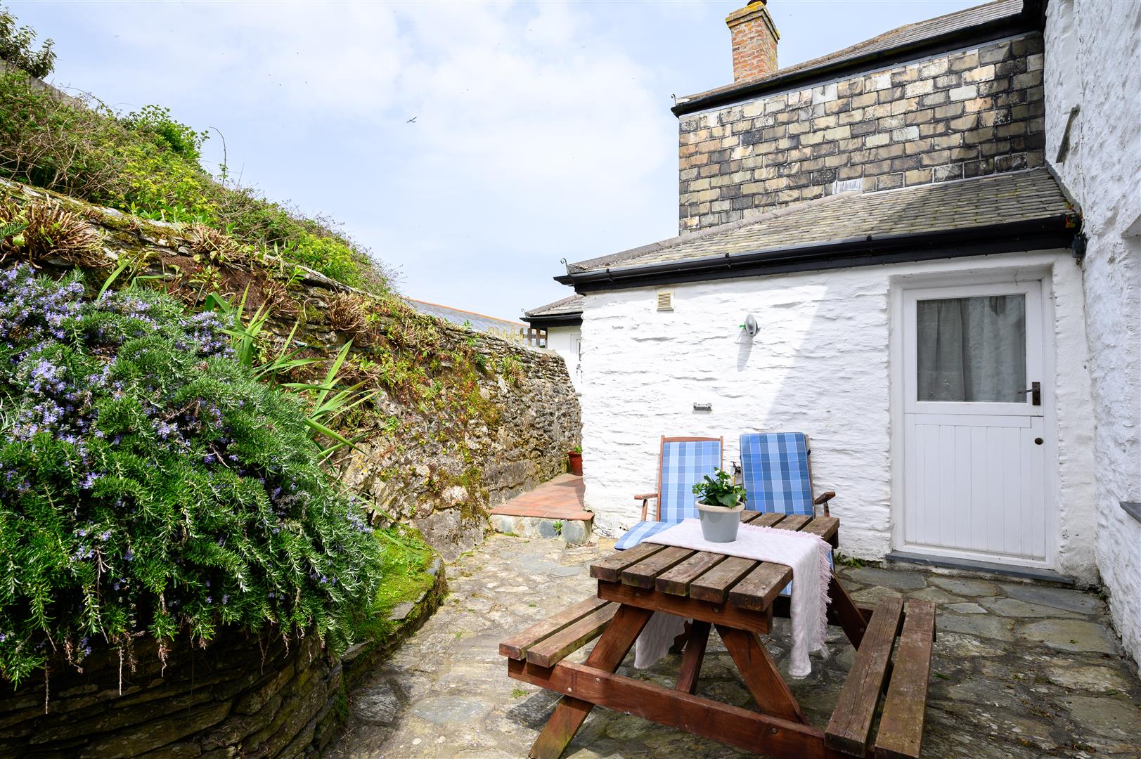 Property in West Pentire Road, Crantock, Cornwall, TR8 5SE