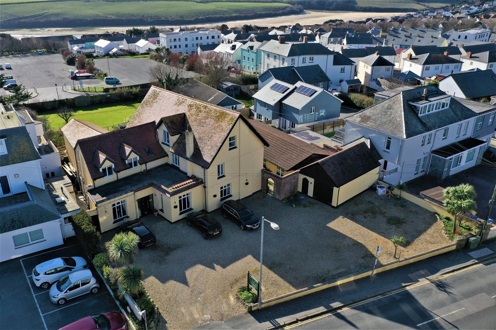 Property in Mount Wise, Newquay, Cornwall, TR7 1QR