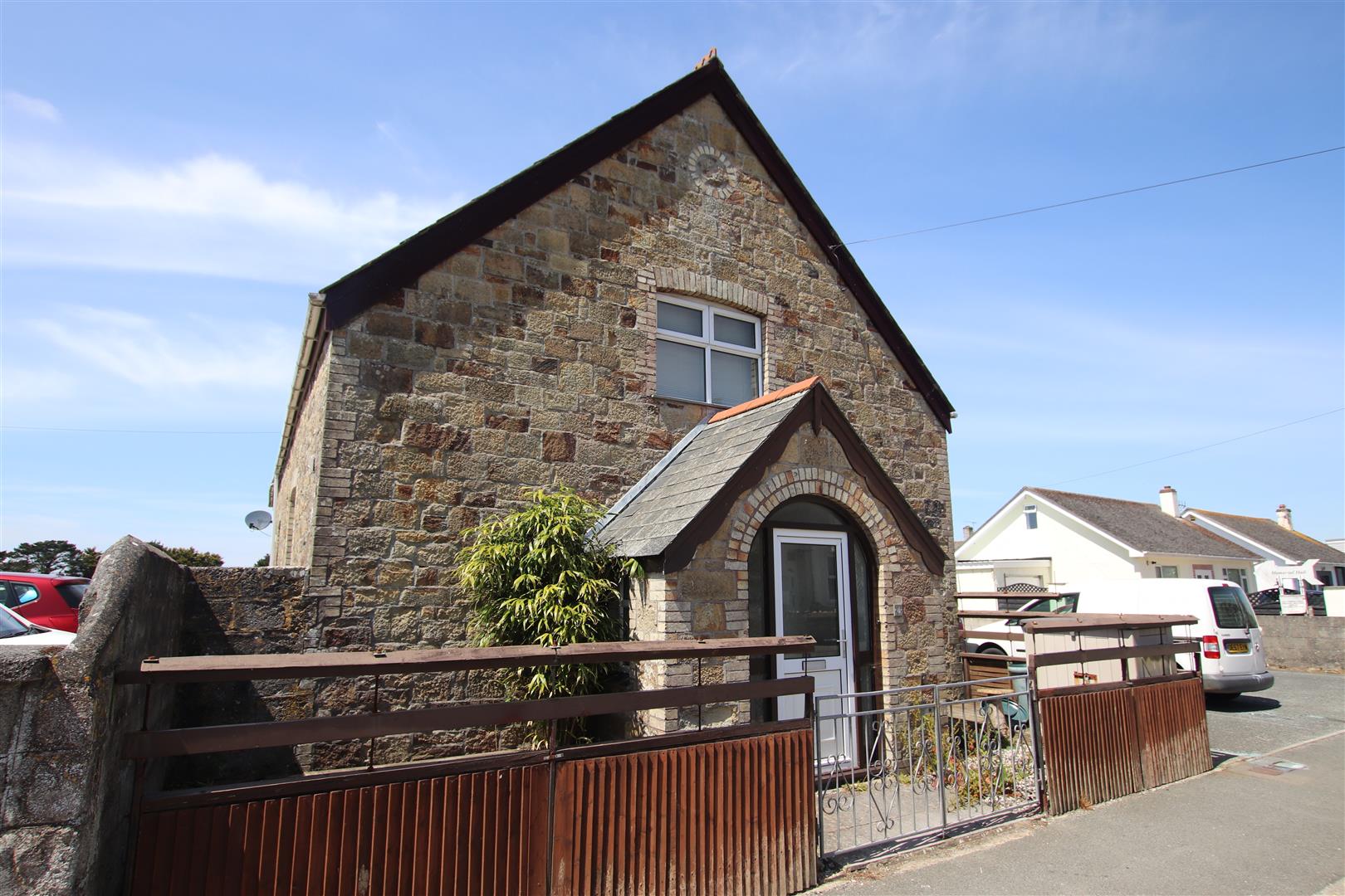 Property in Church Street, St Columb Minor, Cornwall, TR7 3ET