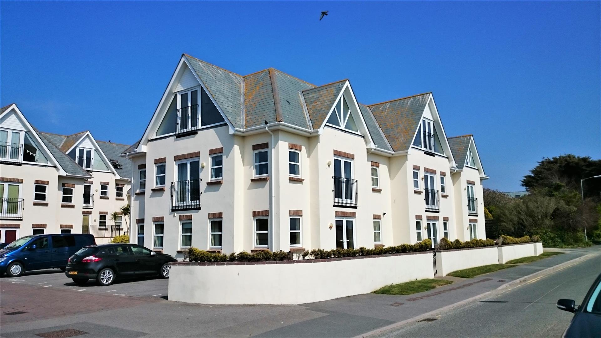 Property in Pentire Crescent, Pentire, Newquay, Cornwall, TR7 1GW