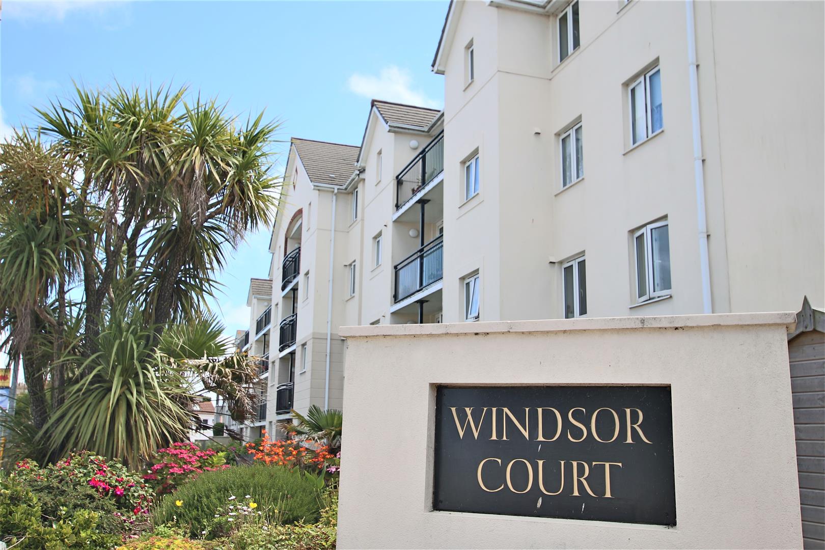 Property in Mount Wise, Newquay, Cornwall, TR7 2DD
