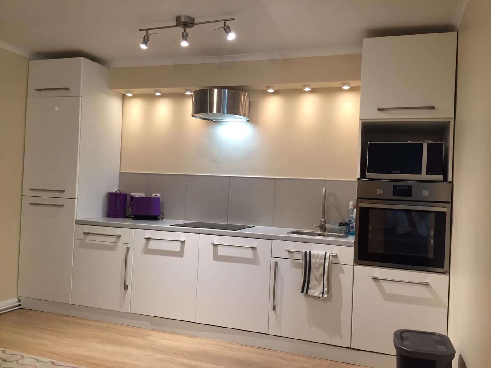 Enfield Close, Uxbridge, UB8