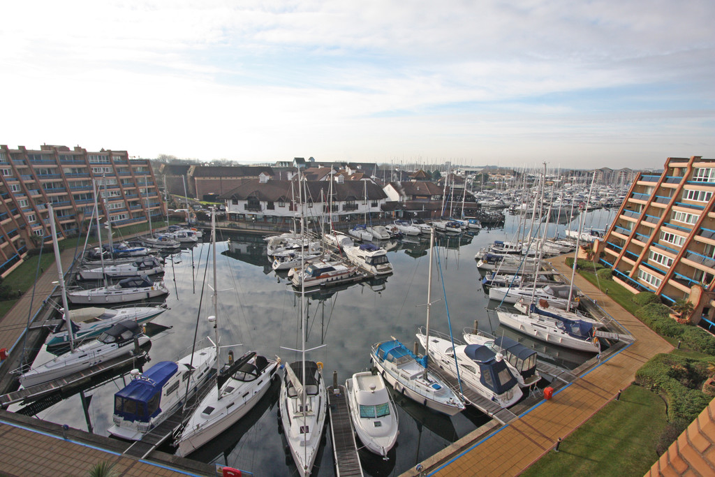 Property in Oyster Quay, Port Solent, Portsmouth, PO6 4TG
