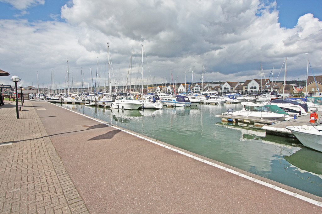 Property in Oyster Quay, Port Solent, Portsmouth, PO6 4TG