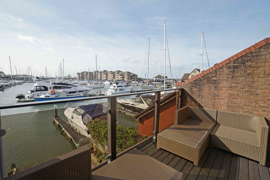 Property in Newlyn Way, Port Solent, Portsmouth, PO6 4TL