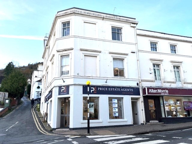 The Darwin Rooms, 1 Worcester Road