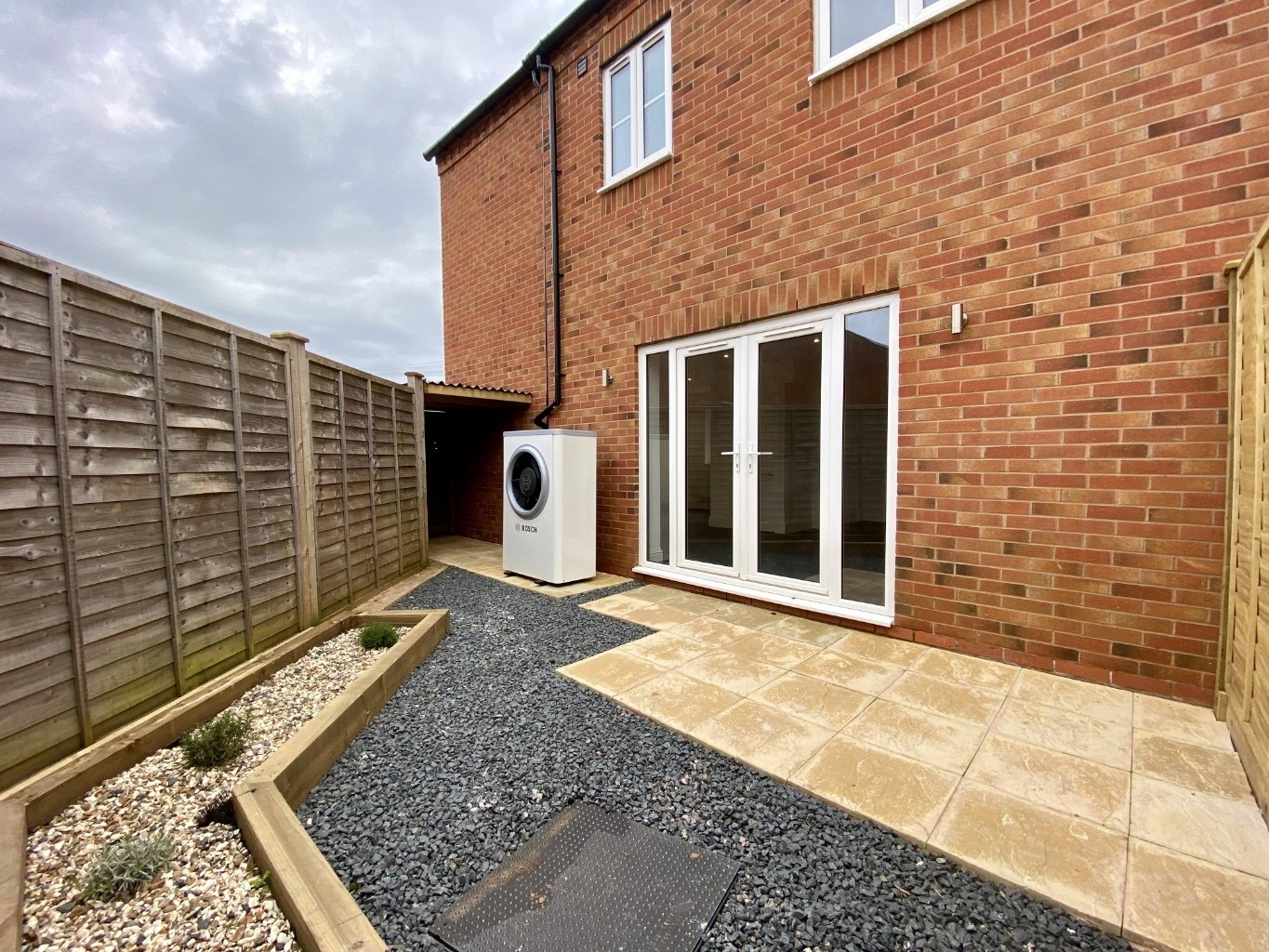 6B Pickersleigh Avenue