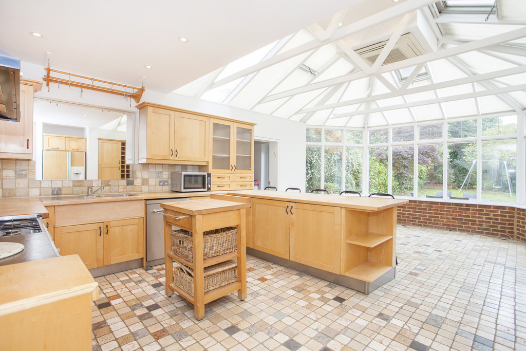 Estate Agents in Hendon, NW4 Residential Sales and Letting Agent