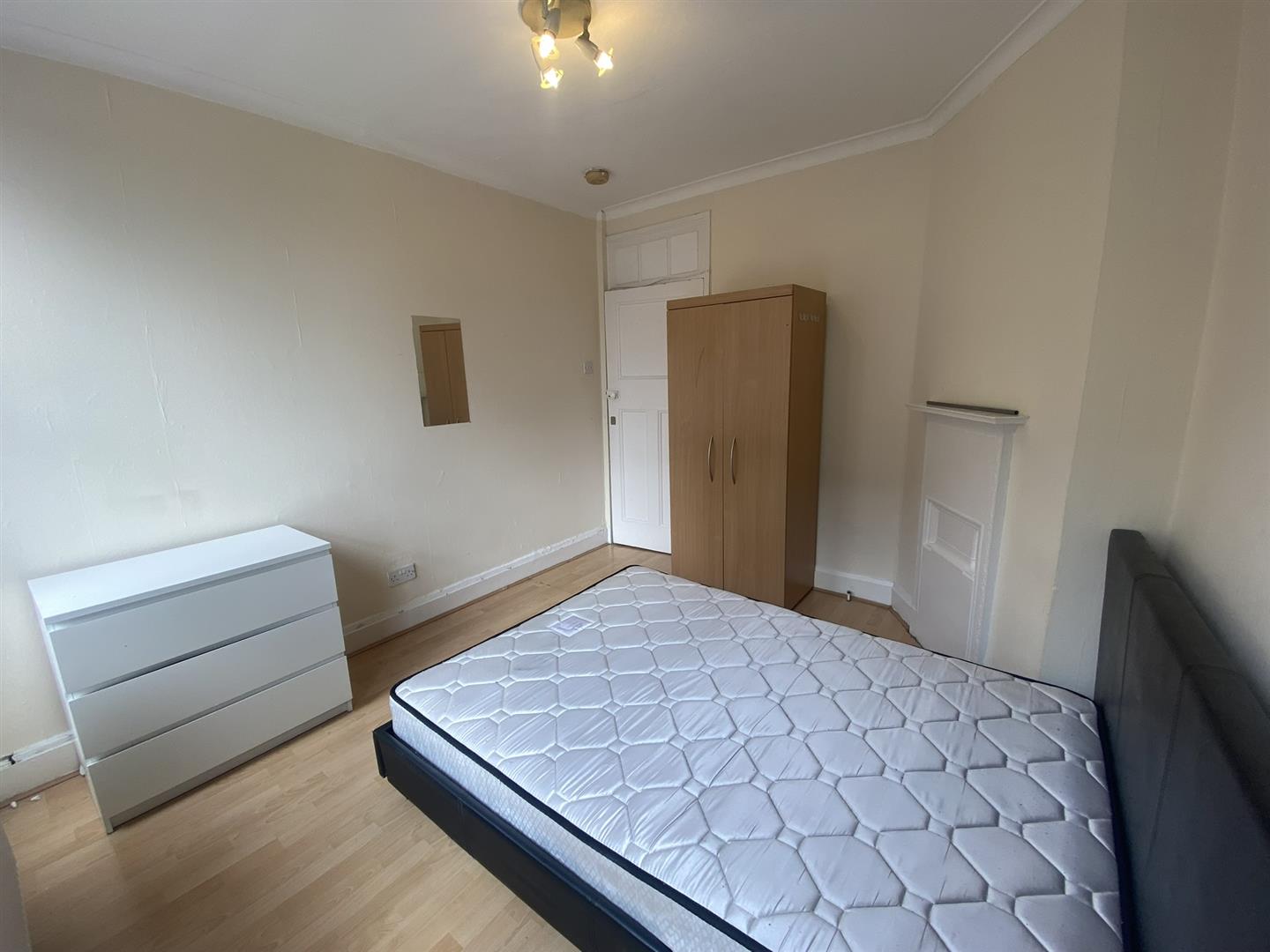 Sunningfields Road, London, NW4