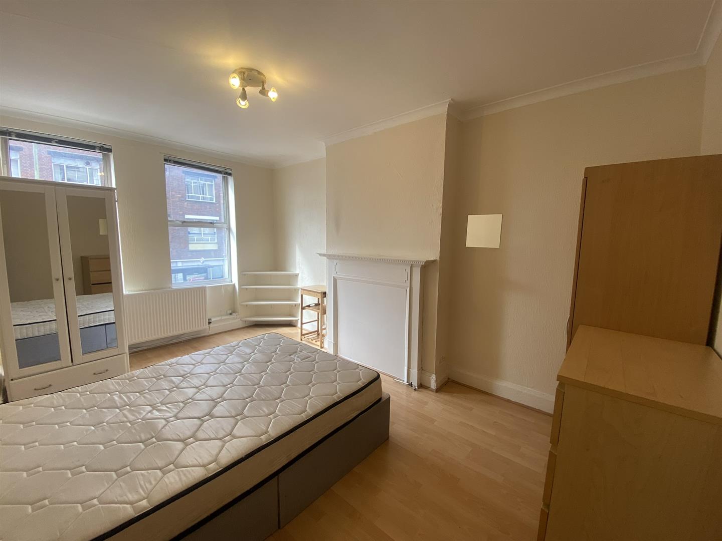 Sunningfields Road, London, NW4