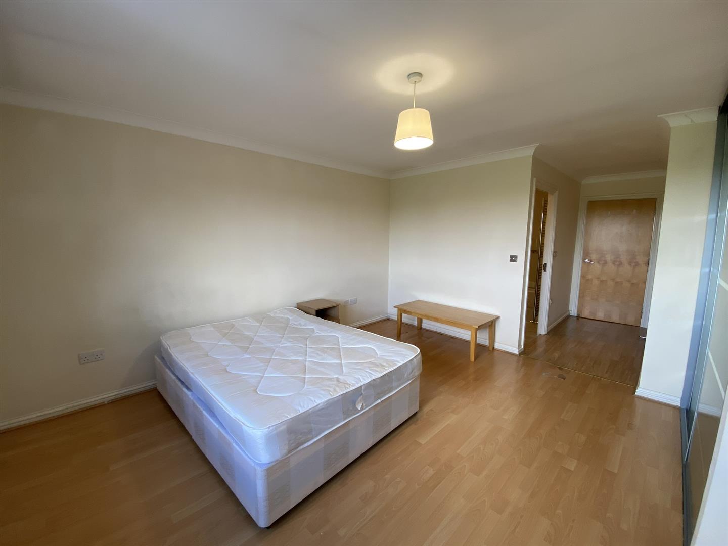 Walsworth Road, Hitchin, SG4