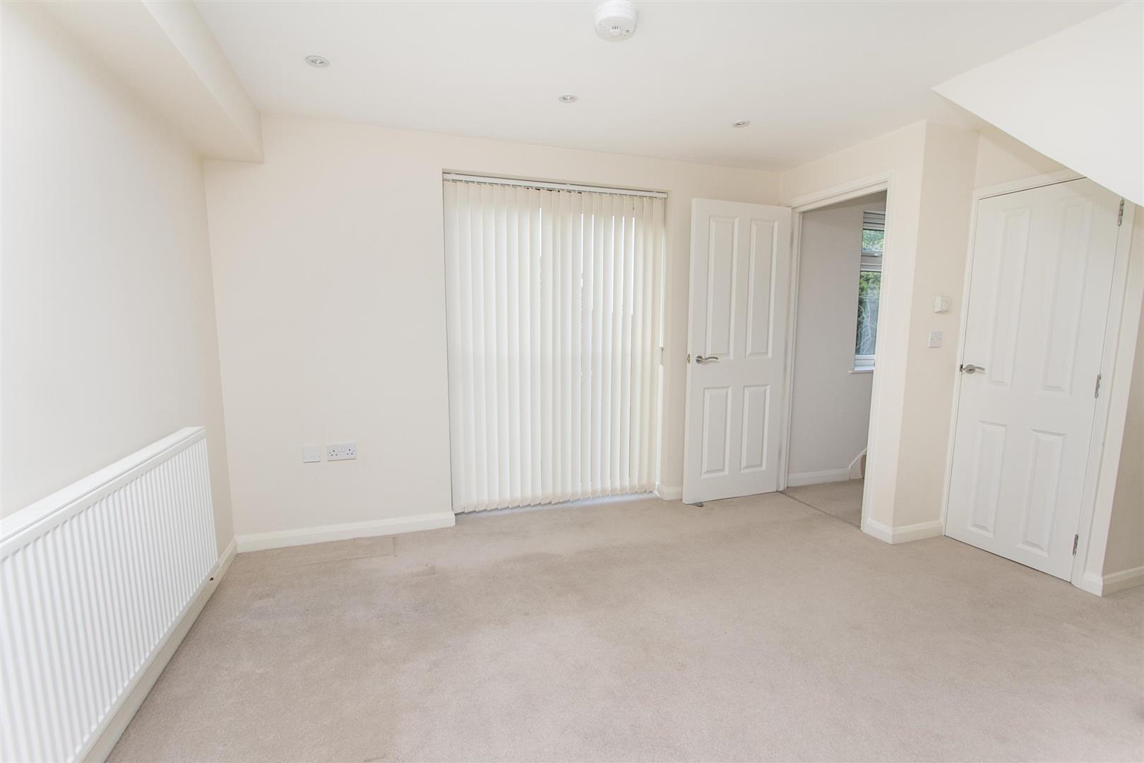 Wentworth Avenue, London, N3