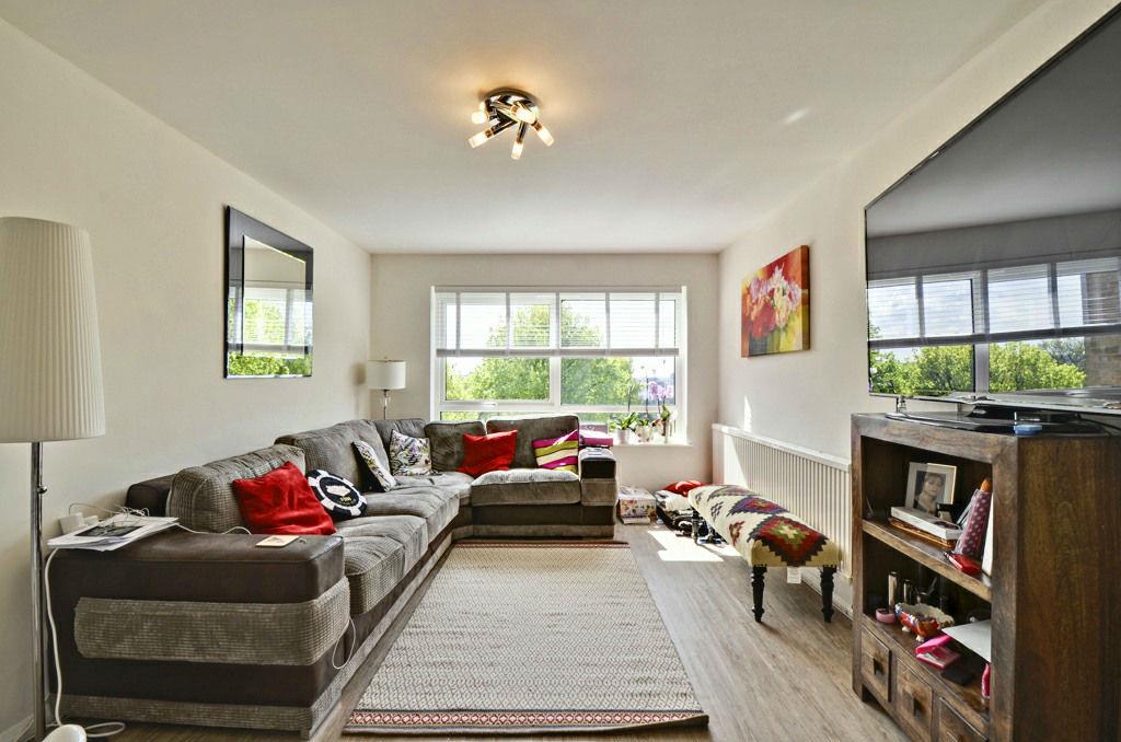 Sunningfields Road, London, NW4