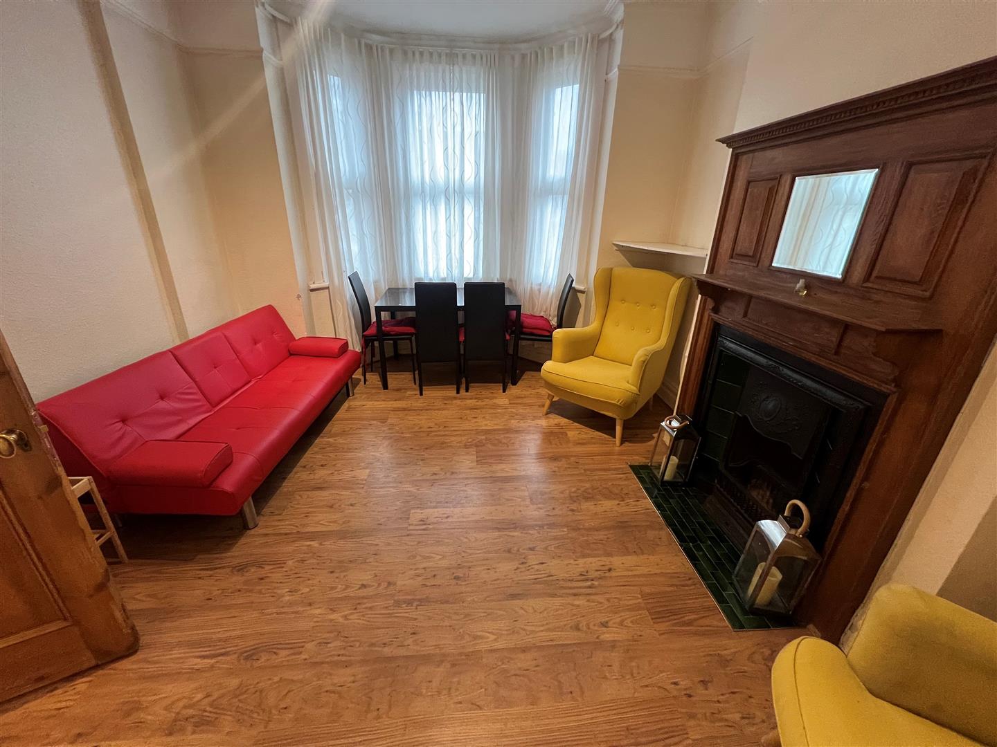 Hillview Gardens, London, NW4