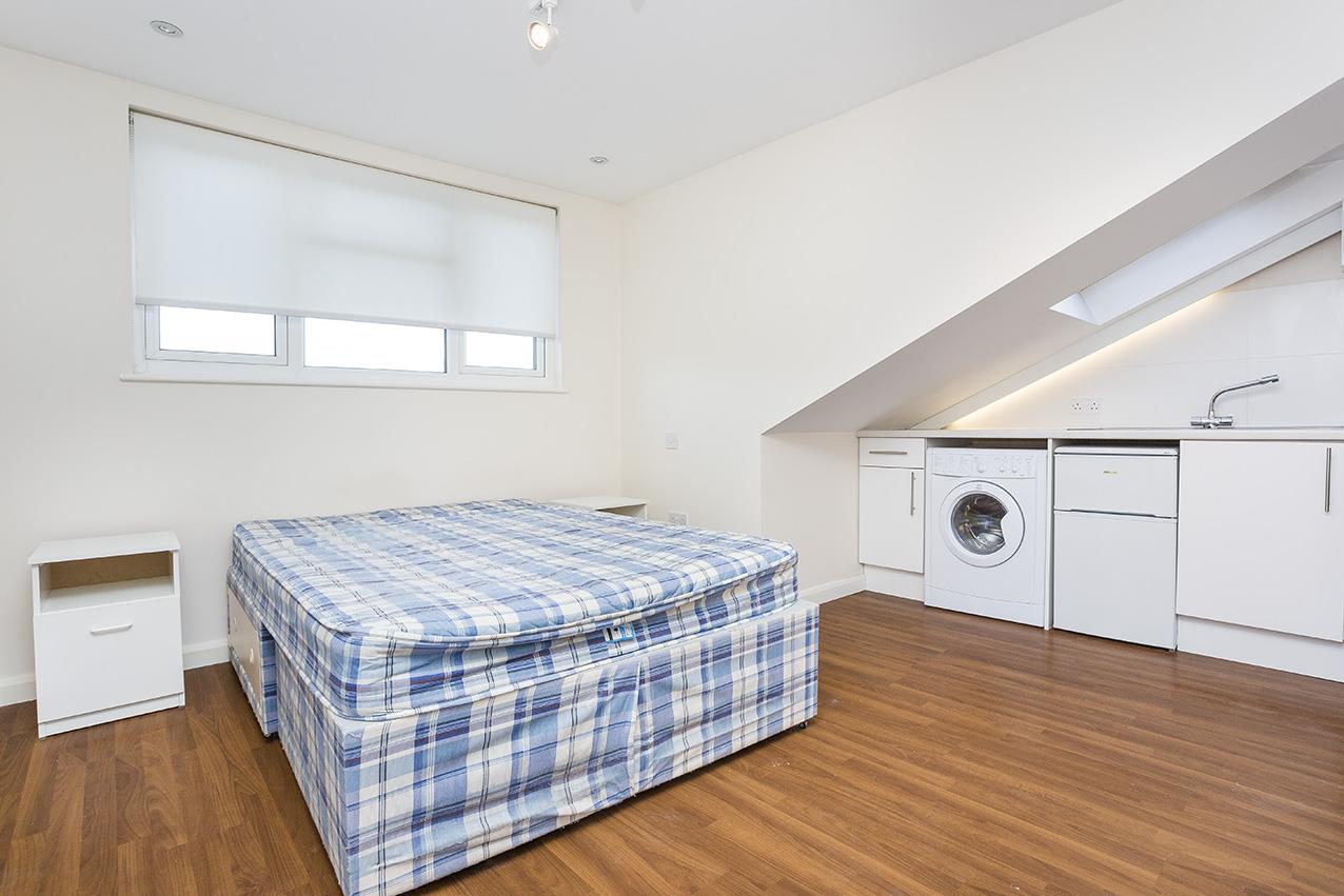 Bunns Lane, Mill HIll, NW7