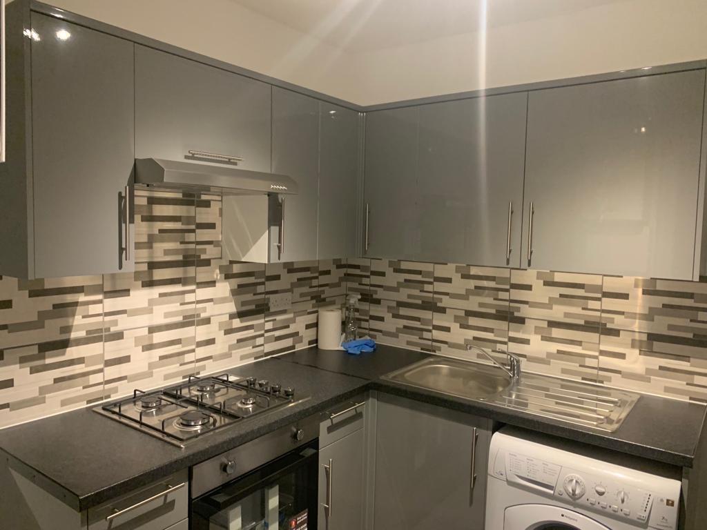 High Street, Edgware, HA8