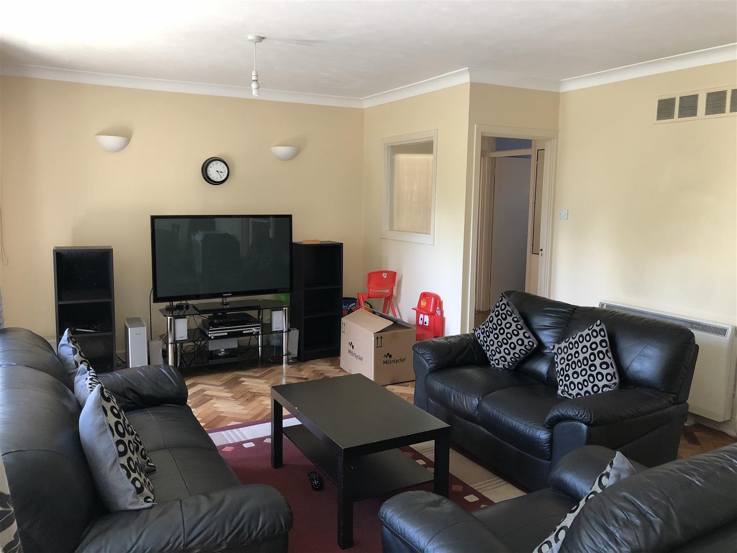 Falkland Avenue, London, N3