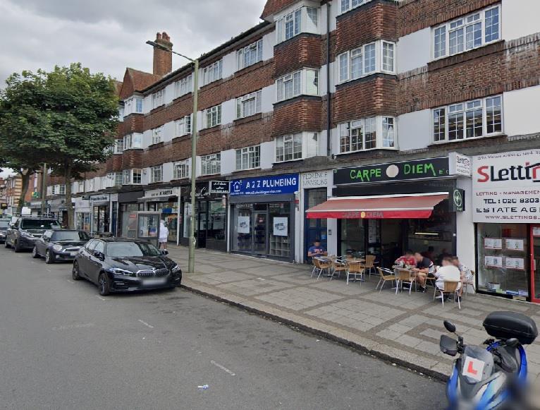 Vivian Avenue, London, NW4