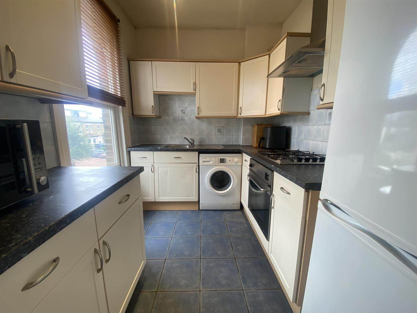 Finchley Lane, Hendon, NW4