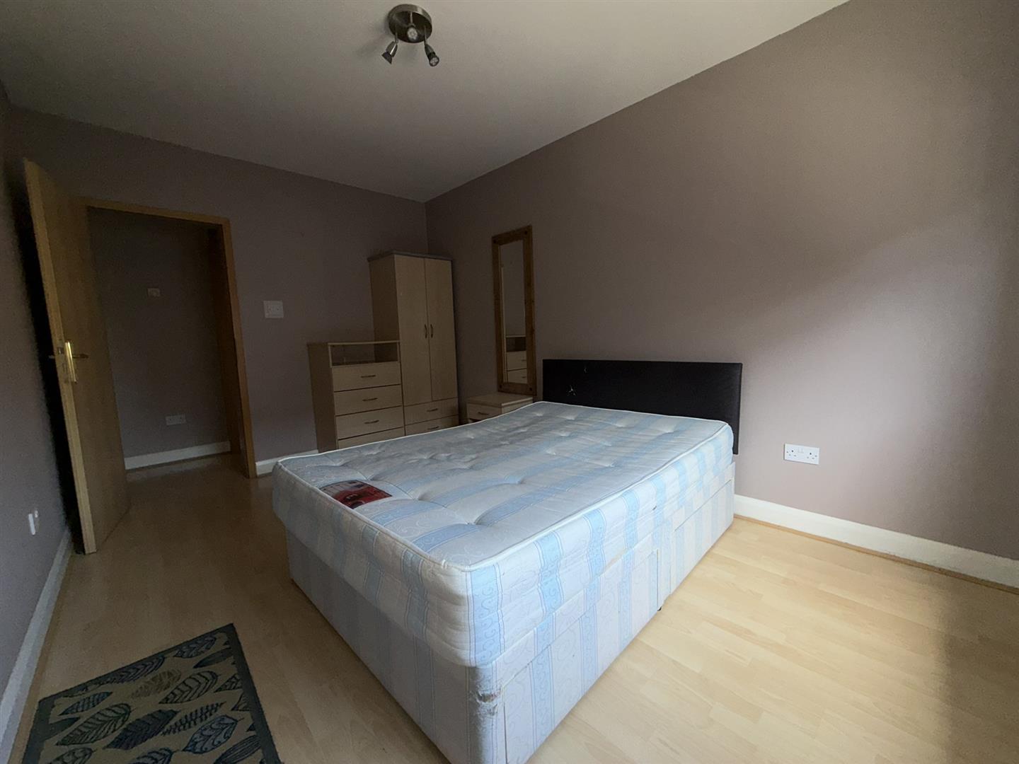 Brent Street, London, NW4