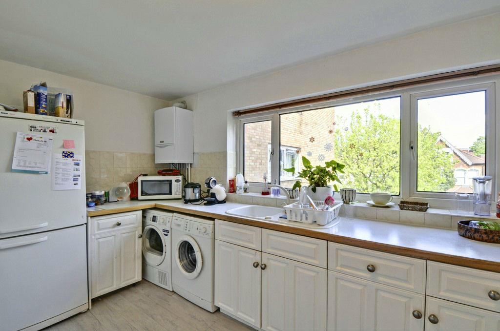 Park Heights, Hendon, NW4