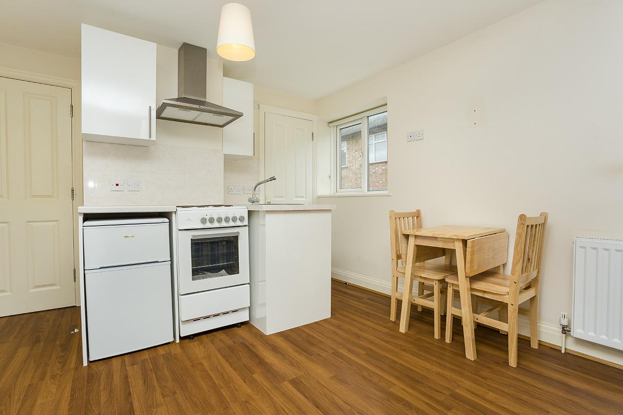 Lodge Road, Hendon, NW4