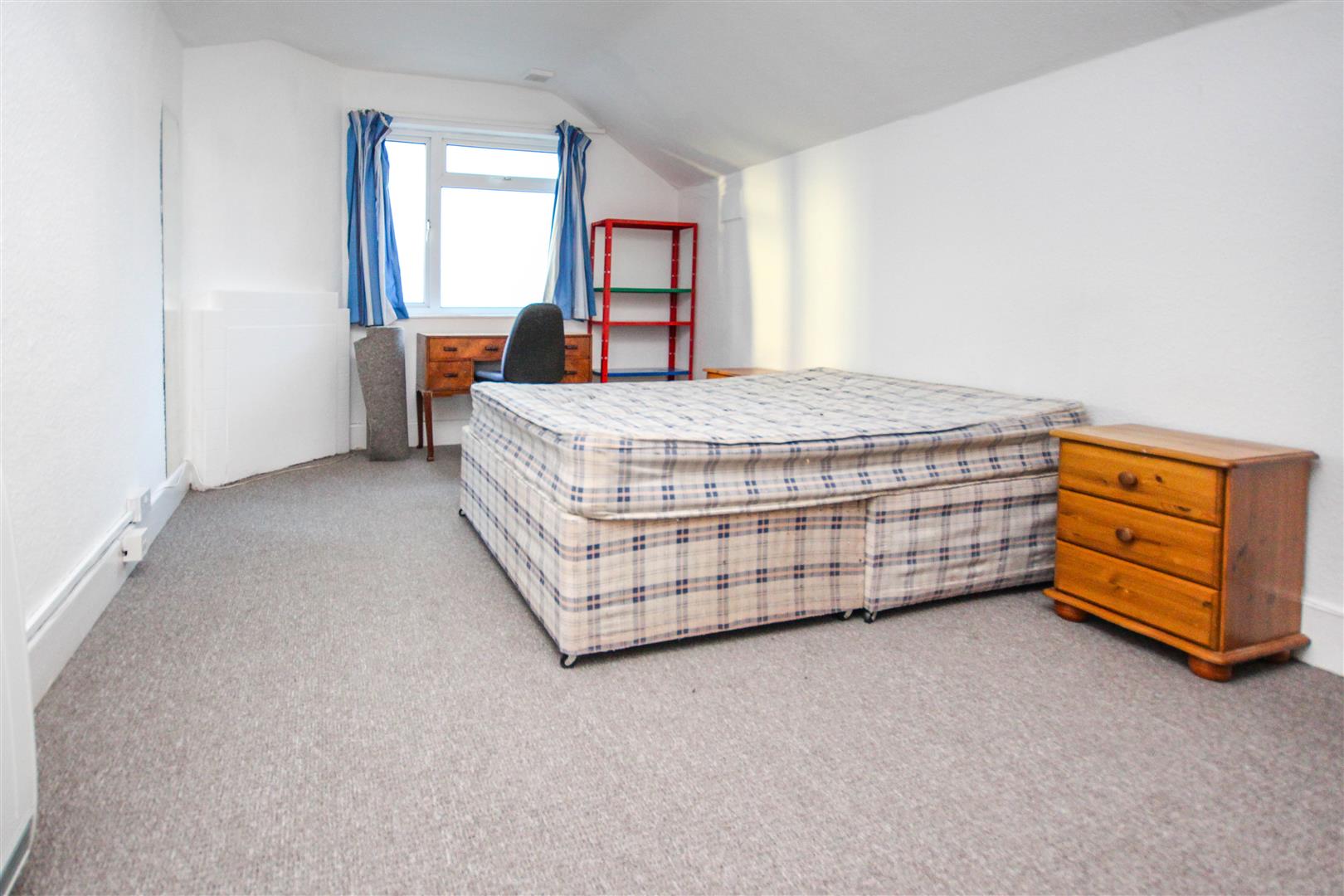 Wimborne Road, Bournemouth, BH9