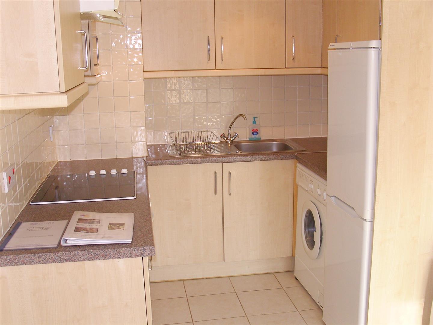 Verulam Ct, Woolmead Ave, Hendon, NW9