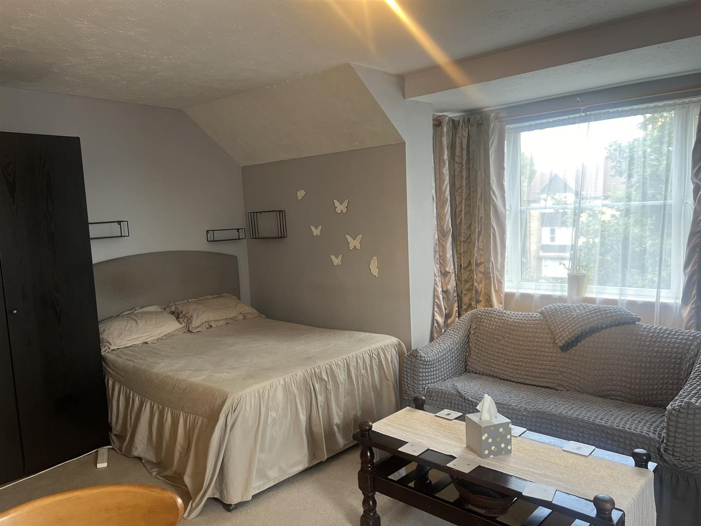 Camarthen Green, Colindale, NW9