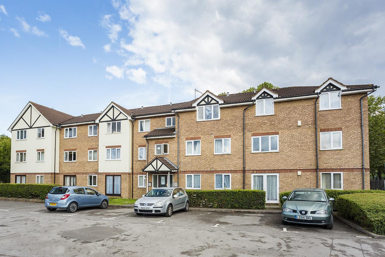 Raven Close, London, NW9