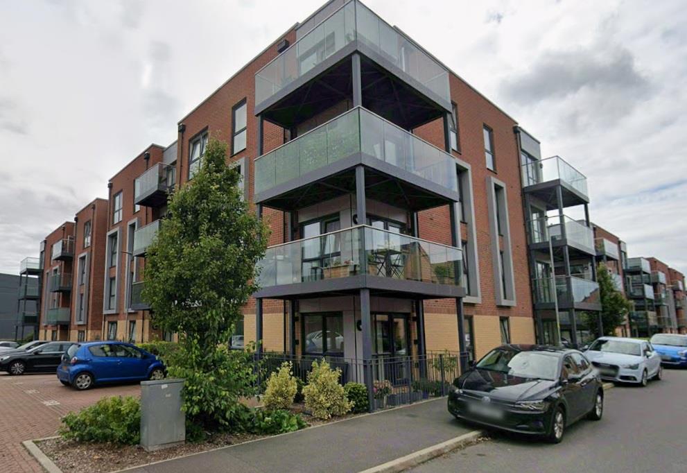 Holmesley Road, Borehamwood, WD6