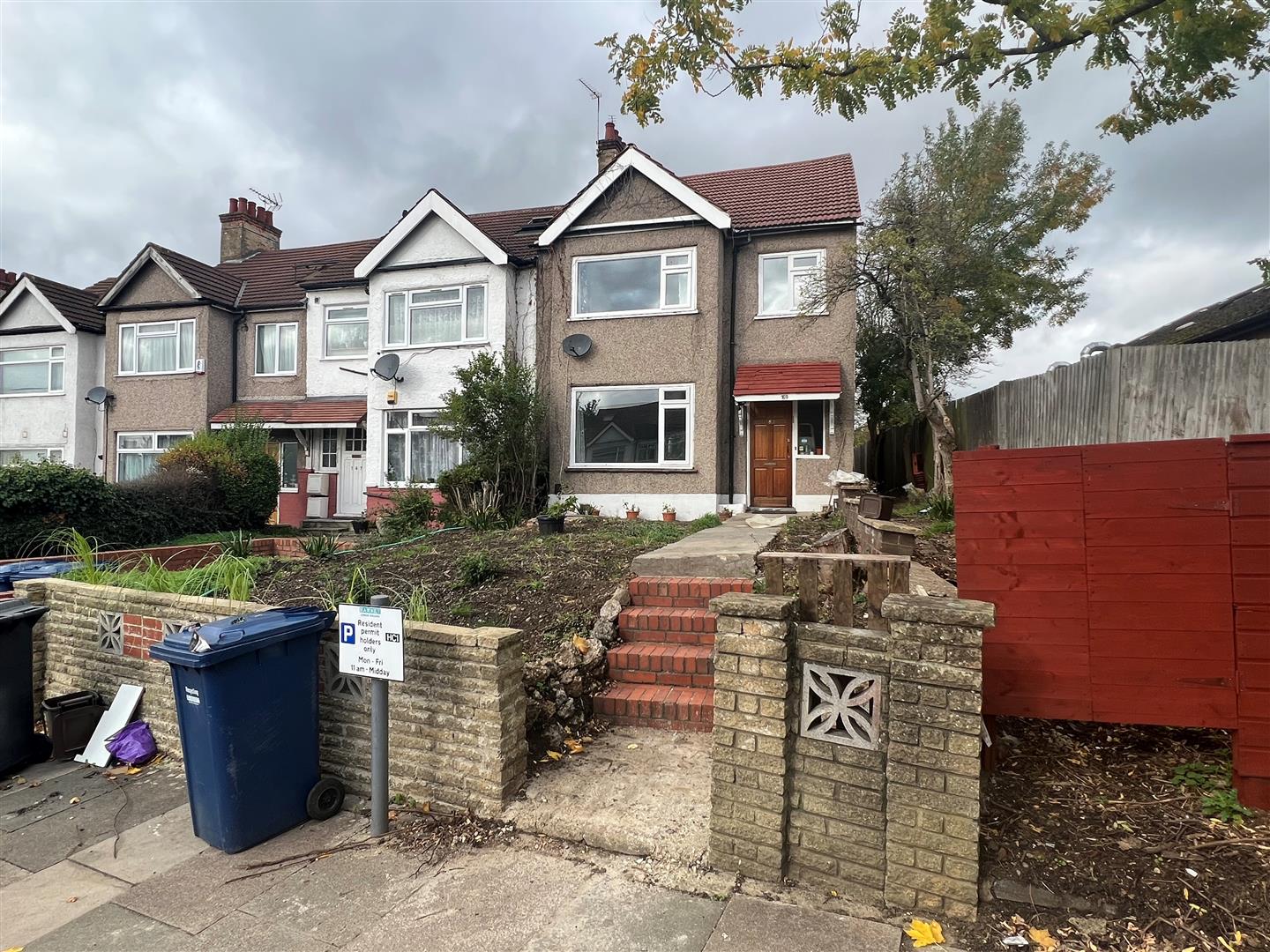 Park Road, London, NW4