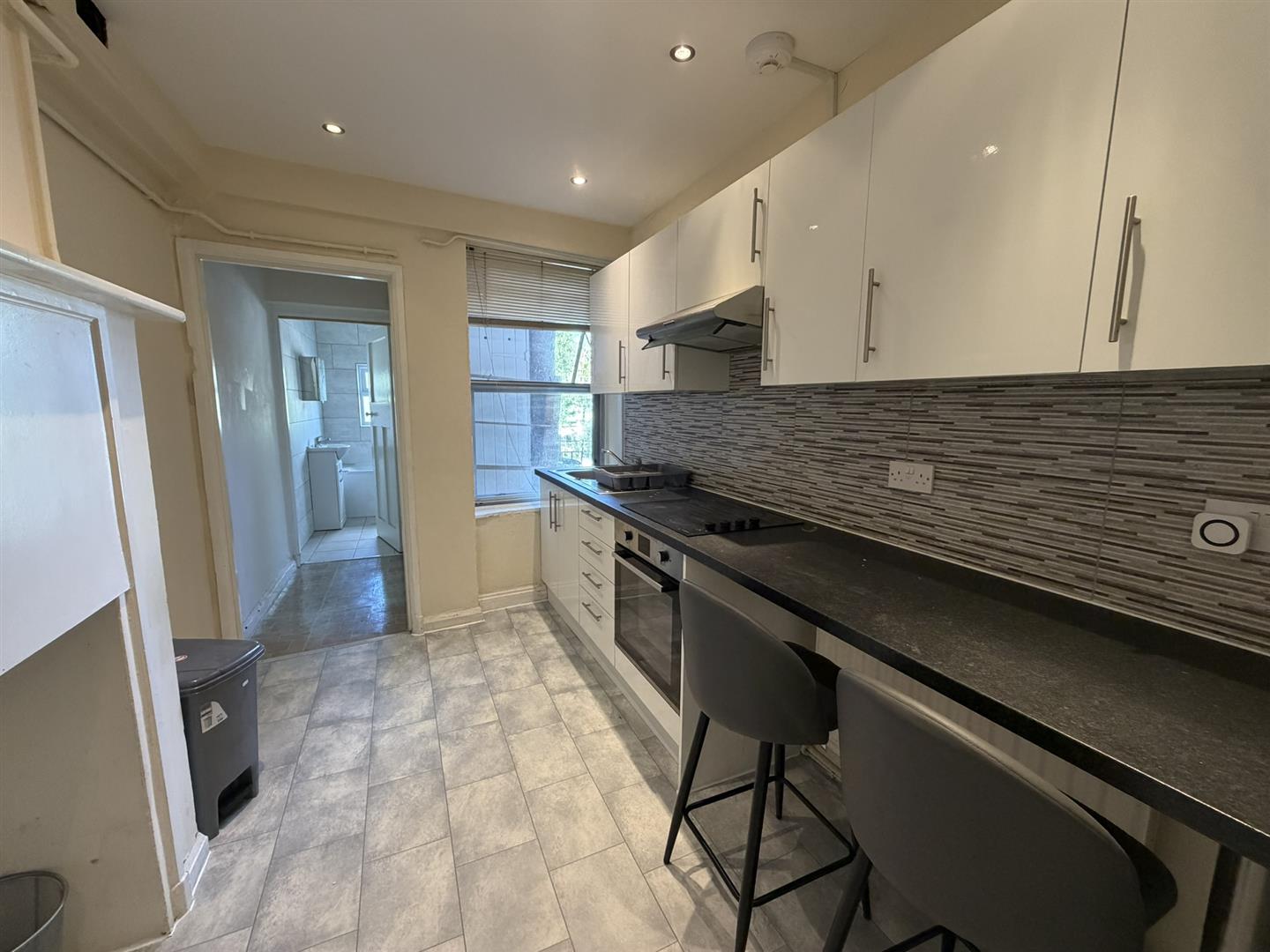 Finchley Lane, London, NW4