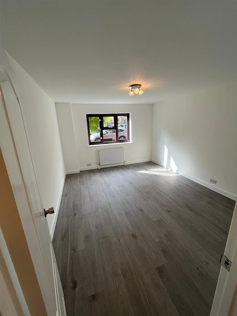 Lansdown Court, Hendon, NW4