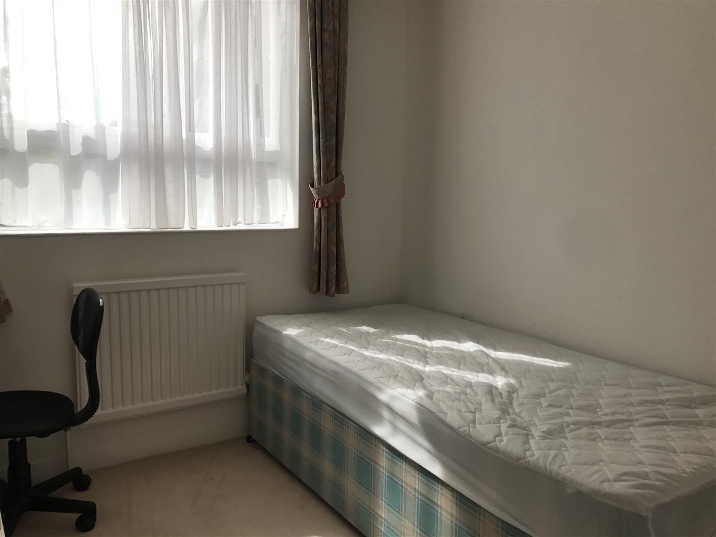 Prince Of Wales Close, London, NW4