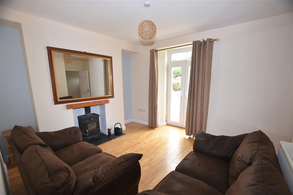 Property in North Pool Road, Illogan, Redruth
