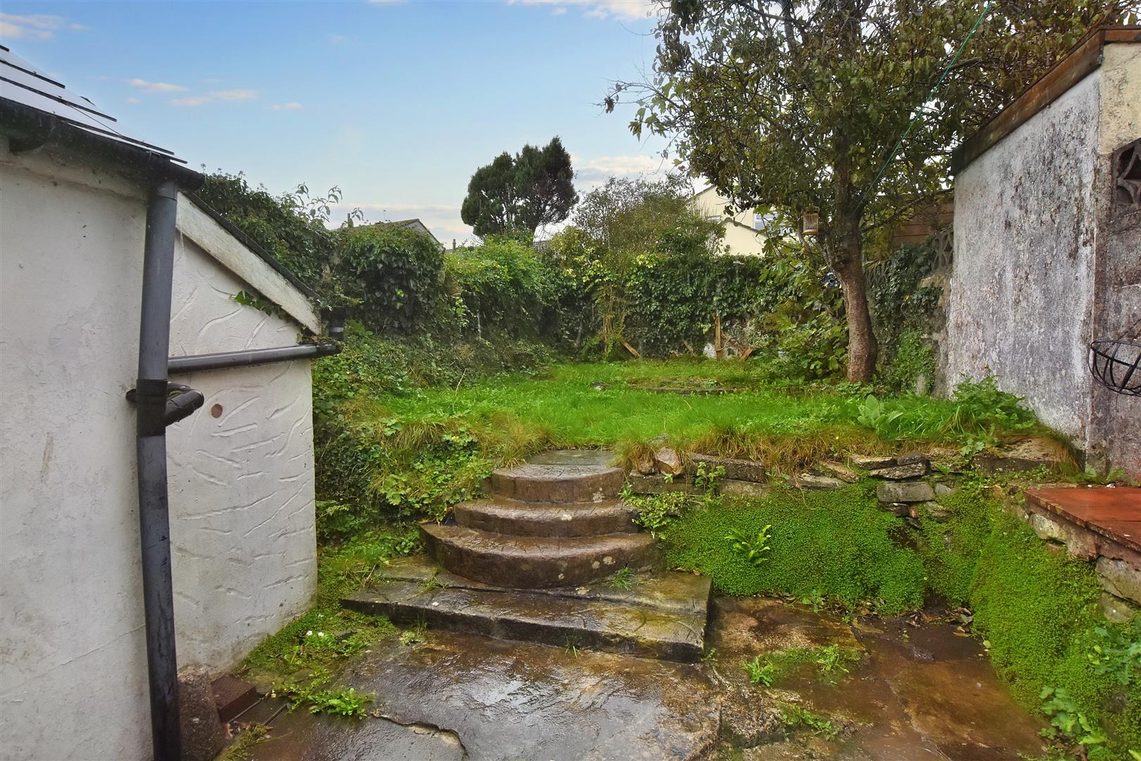 Property in Hillside Terrace, East End, Redruth