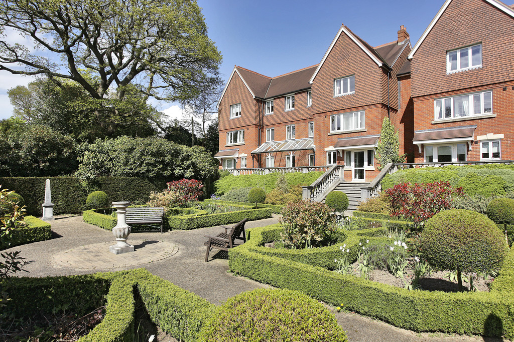 Chartwell Lodge, Bishops Down Road, Tunbridge Wells