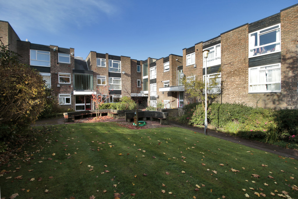 Property in Hunters Court, Showfields Road, Tunbridge Wells