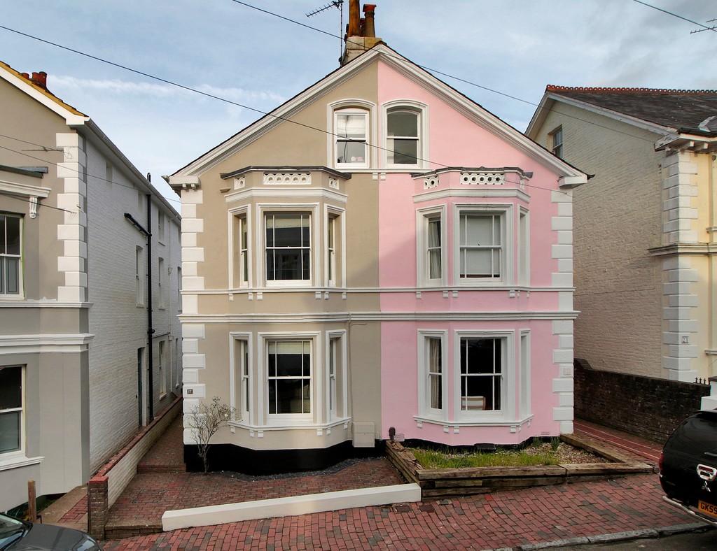 Property in Princes Street, Tunbridge Wells