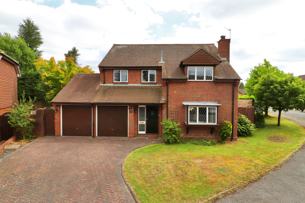 Property in The Boundary, Langton Green, Tunbridge Wells